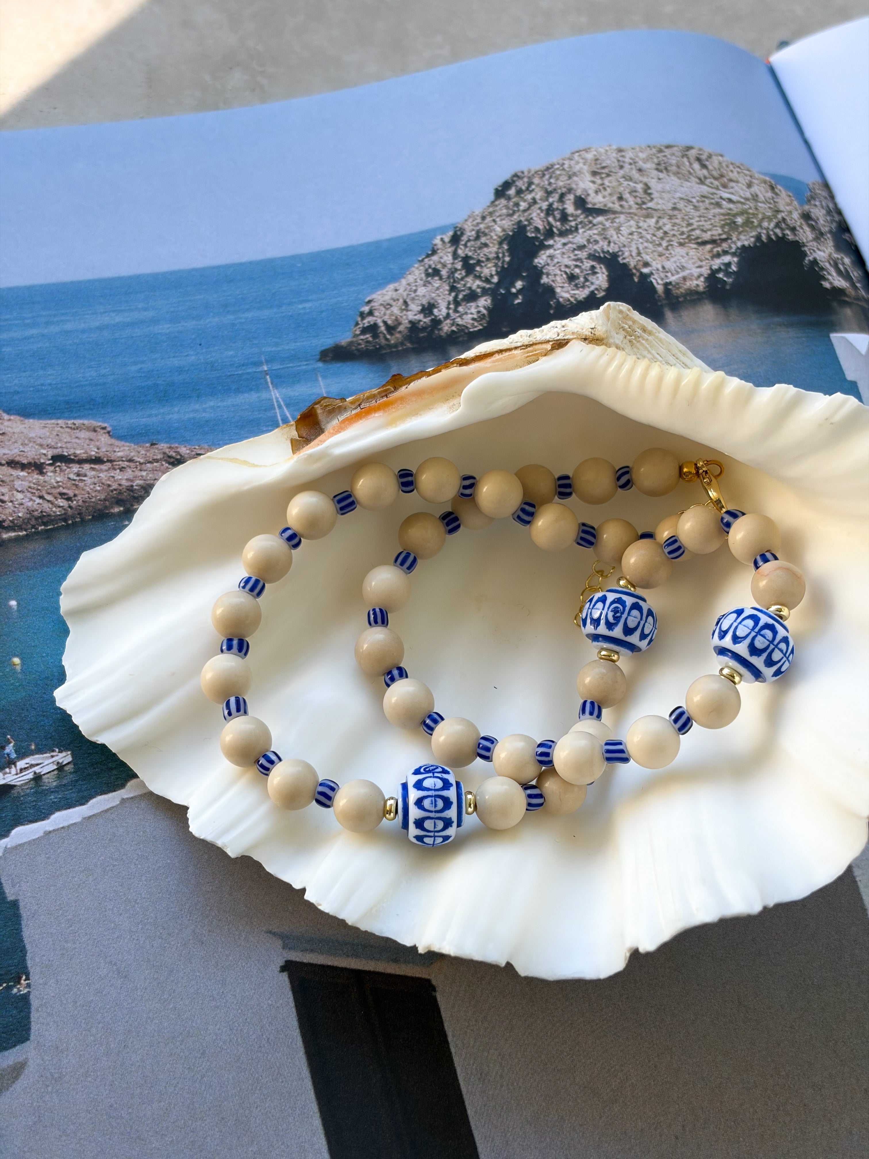 Paros